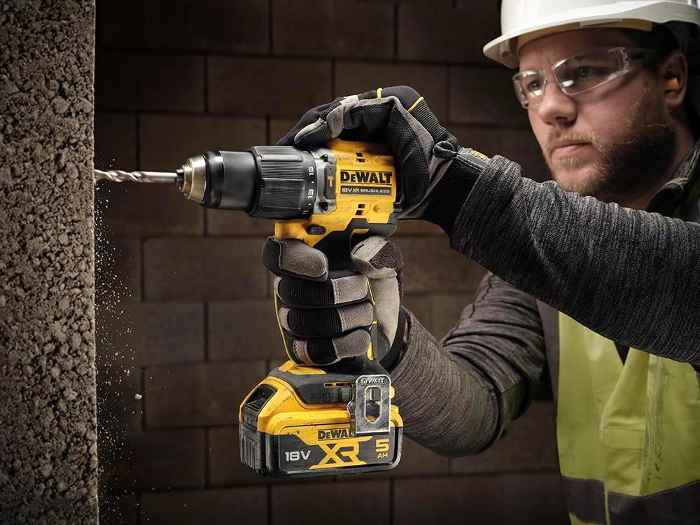 18V XR Brushless Compact Hammer Drill Driver with 2 5Ah Lithium-Ion Batteries and TSTAK Kitbox, UK Plug, DCD799P2T-GB
